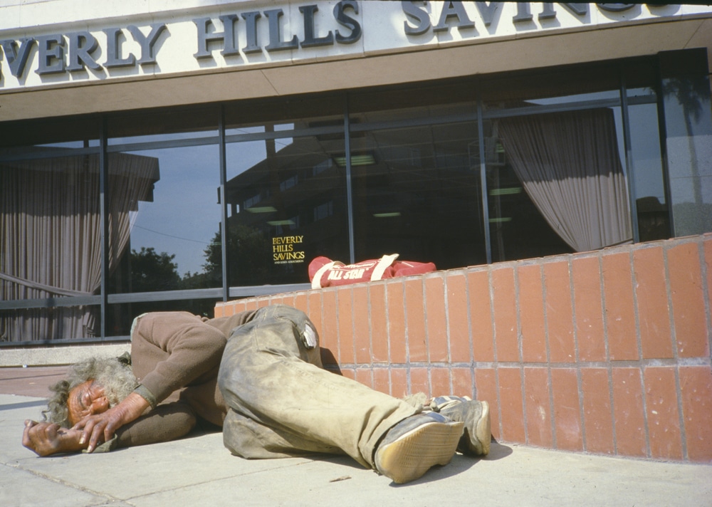 A,Homeless,Man,Lying,On,A,Sidewalk,In,Beverly,Hills,